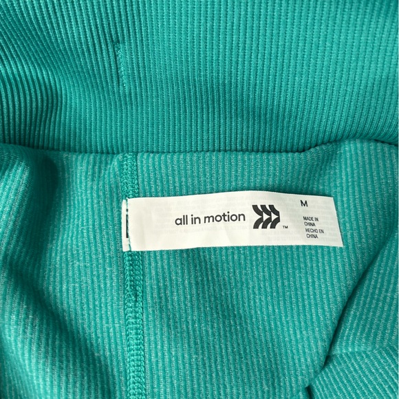 *Worn Once* All In Motion Green 2 Piece Set, Small Tank, Medium Skort - Picture 15 of 16